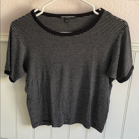 Brandy Melville T-Shirt - Picture 1 of 3